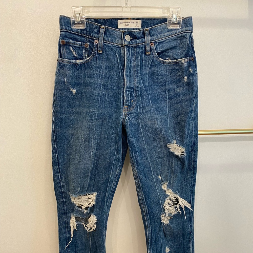 Like New Abercrombie Mom Jeans
